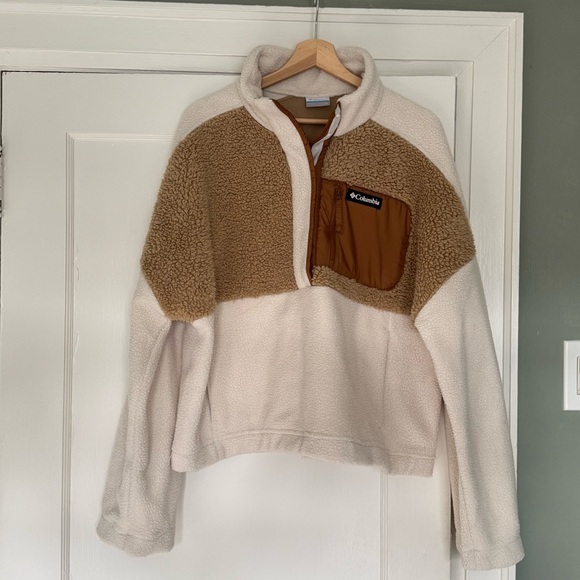 Columbia Jackets & Blazers - Columbia Cream and Brown Sherpa Fleece Pullover